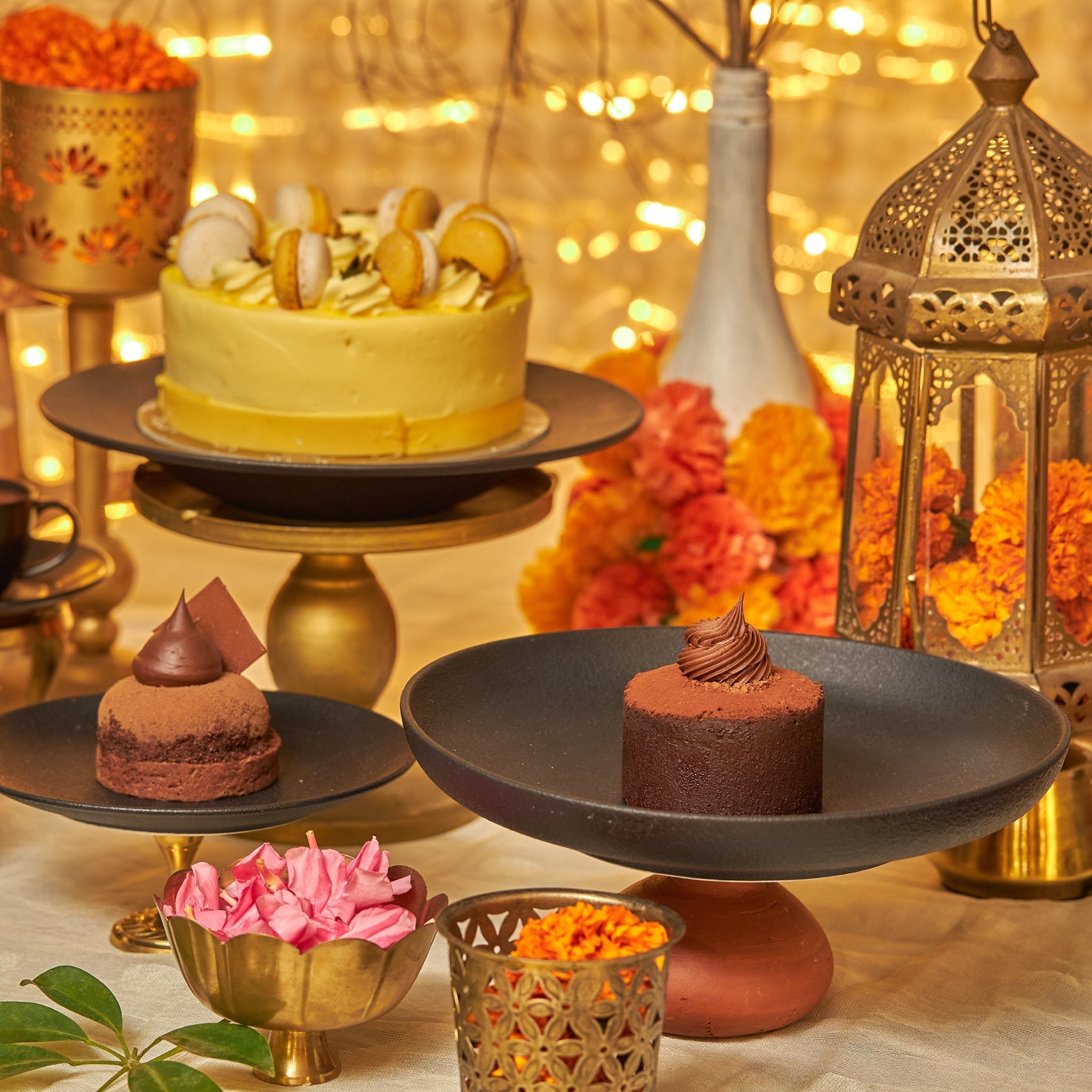Host Perfect Diwali parties with our Luxury Diwali hampers