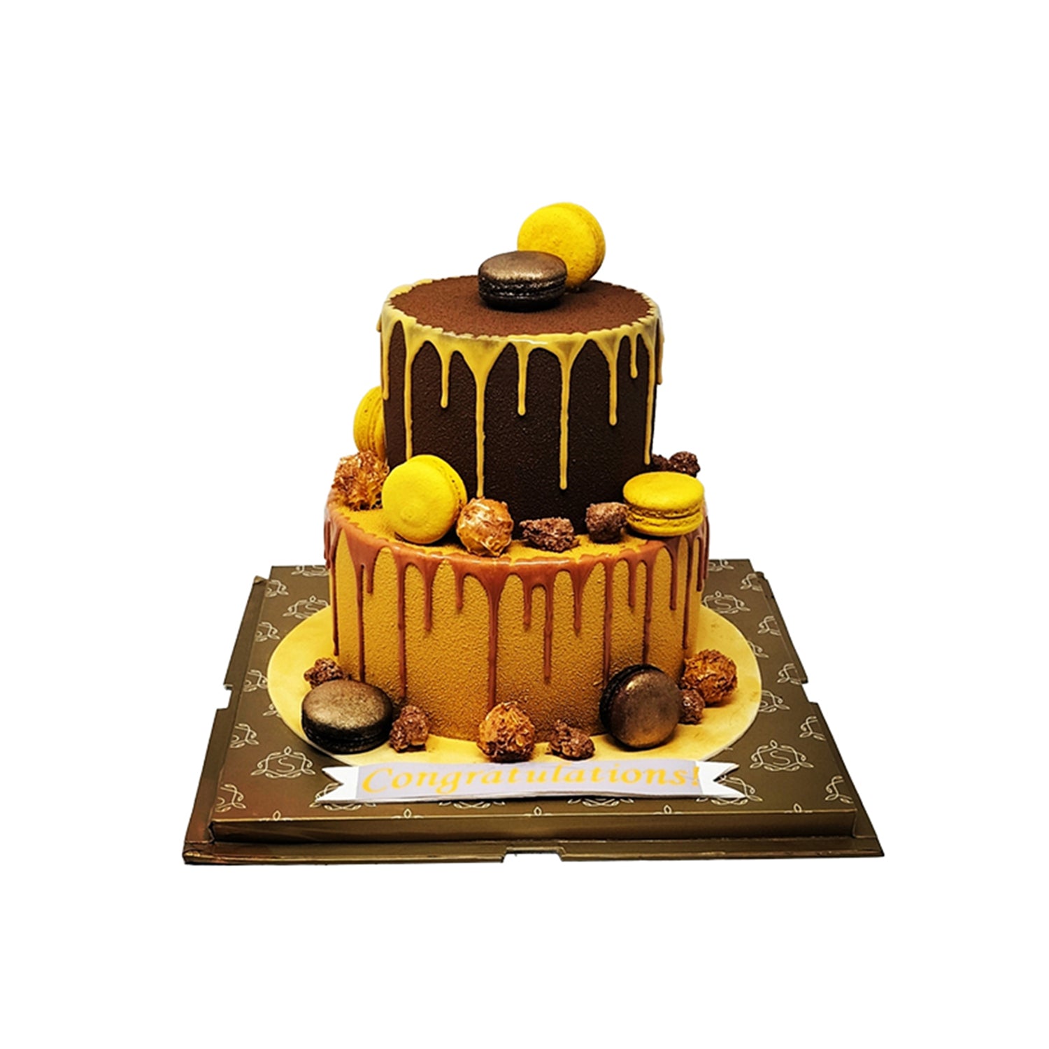Macaron Drip Cake