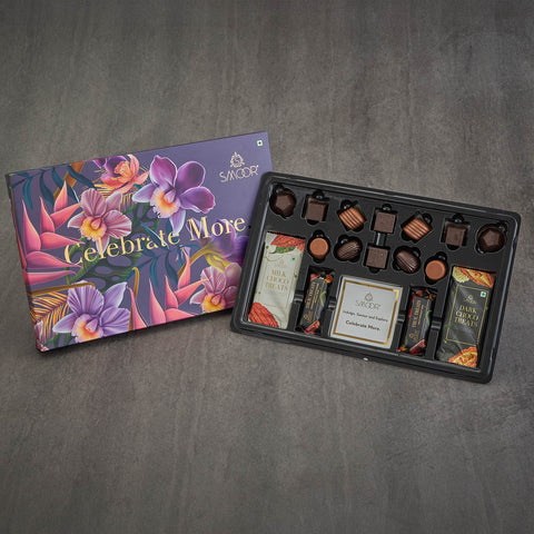 CELEBRATION PACK OF 16
