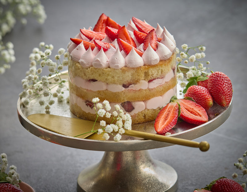 Baileys Kissed Berry Cake