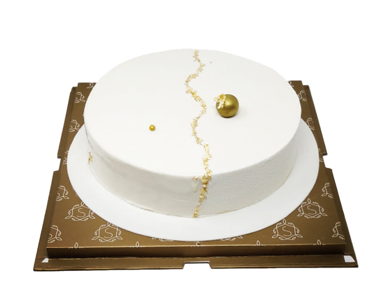 Elegant Pearl Cake