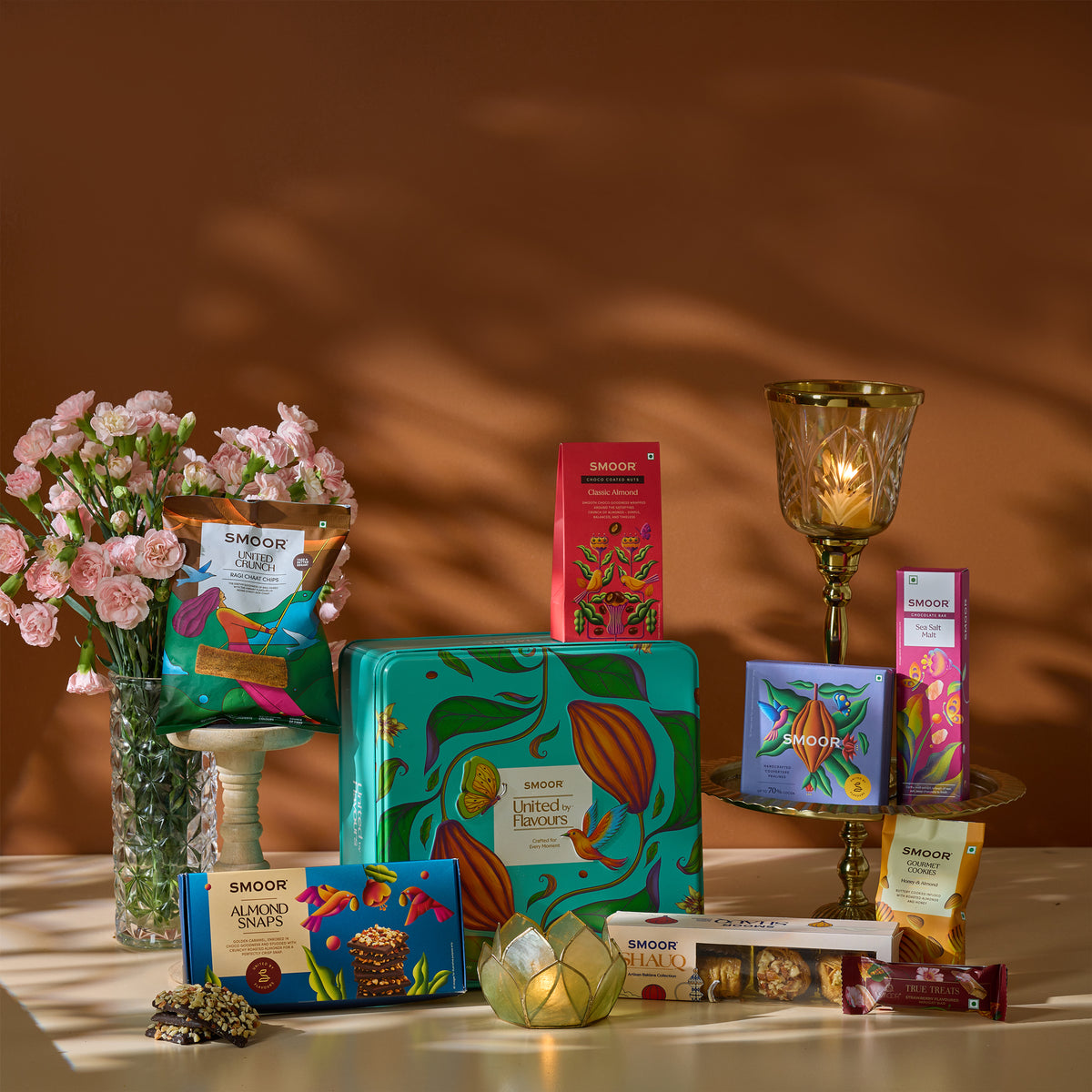 UNITED BY FLAVOURS FESTIVE TIN